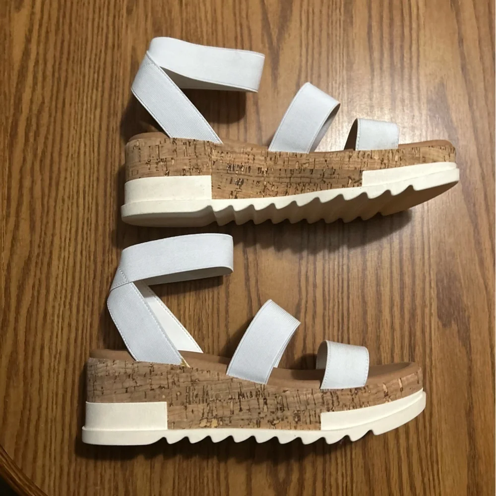 NEW Steve Madden Bandi Sandal Strap Wedge Platform White Size 8.5